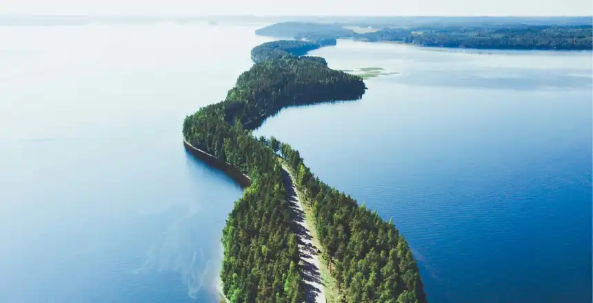 Panoramablick auf einen Teil der Sch&auml;renringstra&szlig;e in Finnland
