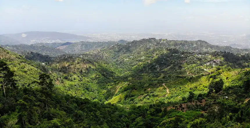 Blick &uuml;ber die Blue Mountains auf Jamaika